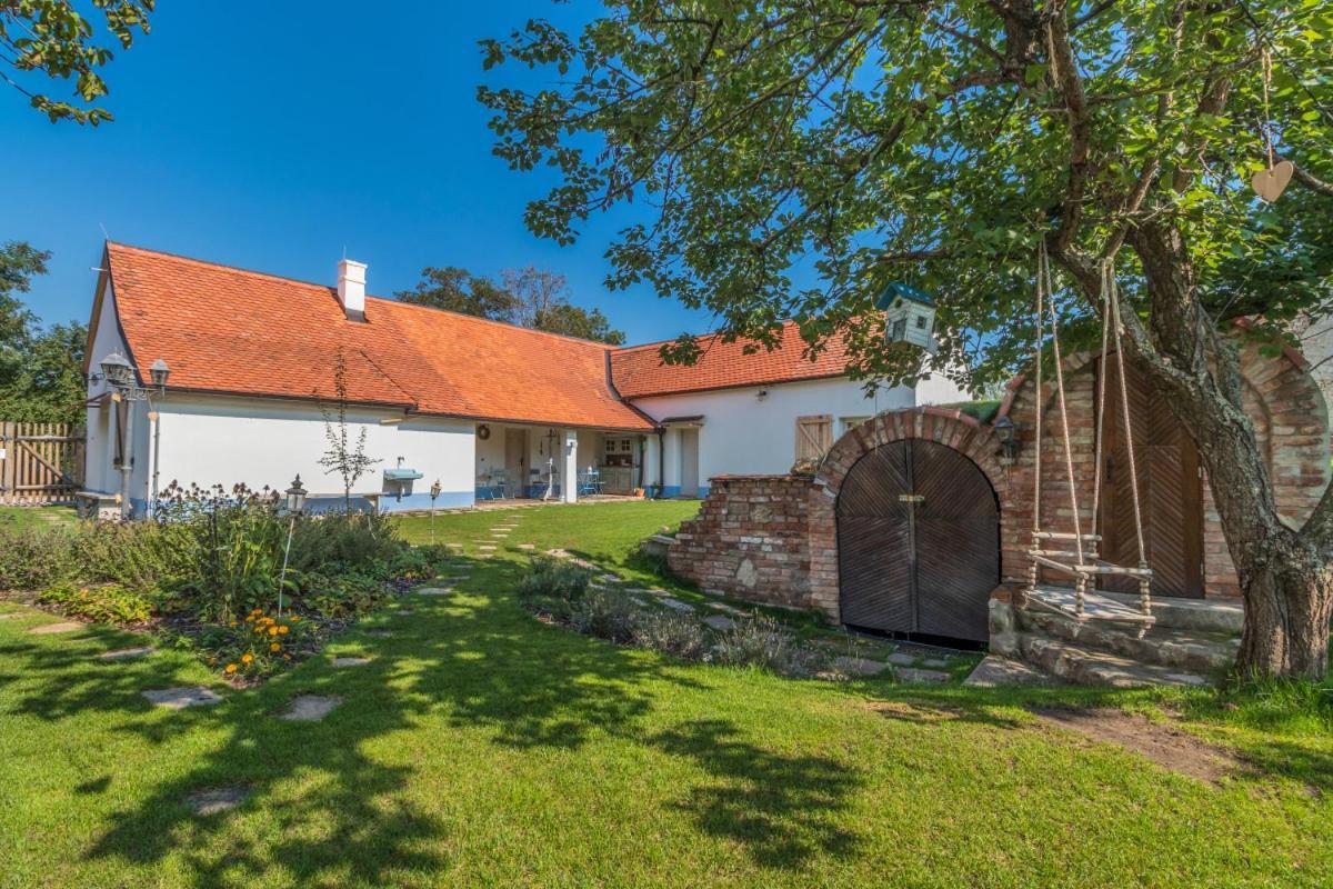 Penzion Pastuška Brod nad Dyji Exterior foto