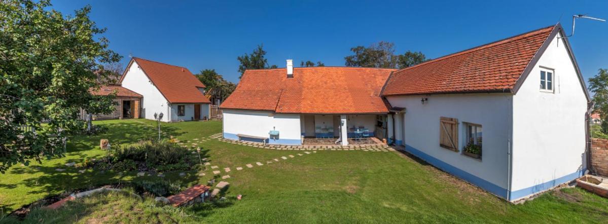 Penzion Pastuška Brod nad Dyji Exterior foto