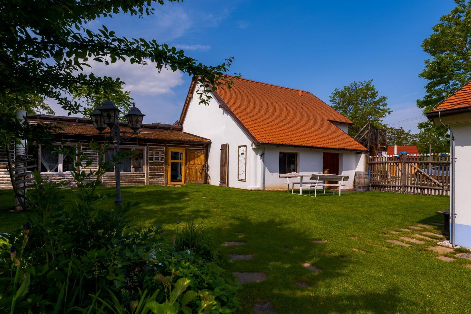 Penzion Pastuška Brod nad Dyji Exterior foto